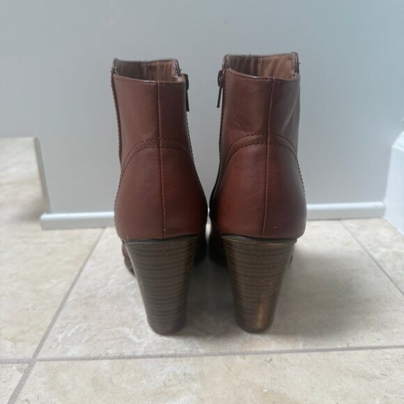 Dream Pairs Western Block Heel Zipper Closure Ankle Bootie, Sz 9, Brown - Picture 7 of 12